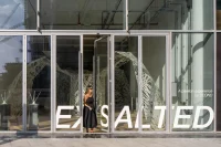 DEOND Unveils ‘Exsalted,’ A Poetic Pavilion of Lightness at Dubai Design Week 2025