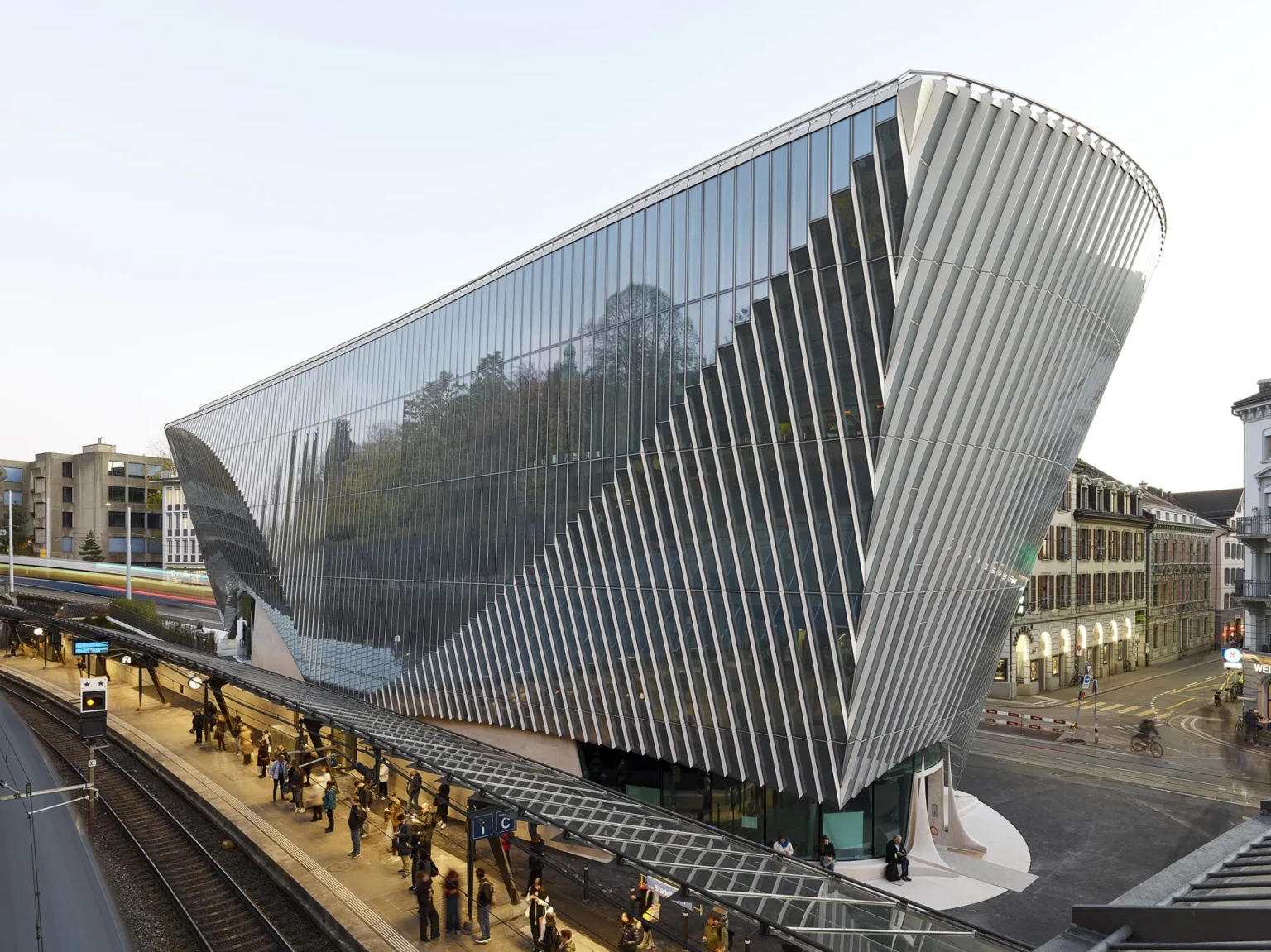 Haus zum Falken by Santiago Calatrava in Zürich