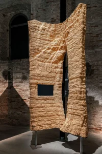 INOSCULAE: A 3D-Printed Wood Installation at La Biennale di Venezia 2025