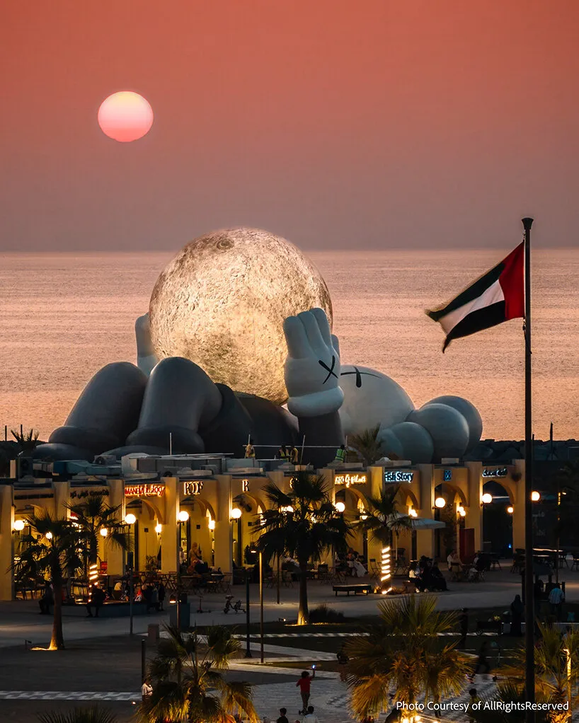 KAWS’s 32-Meter Companion Raises a Glowing Moon in Abu Dhabi 9 KAWS’s 32-Meter Companion Raises a Glowing Moon in Abu Dhabi