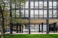 Ludwig Mies van der Rohe