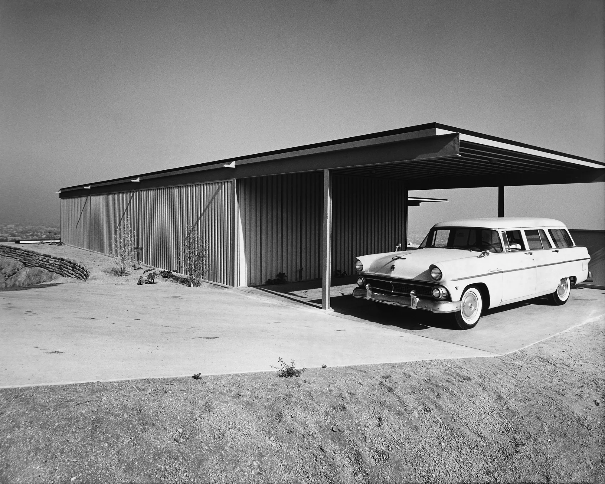 Stahl House Hits the Market for the First Time in 65 Years at $25 Million 11 Stahl House