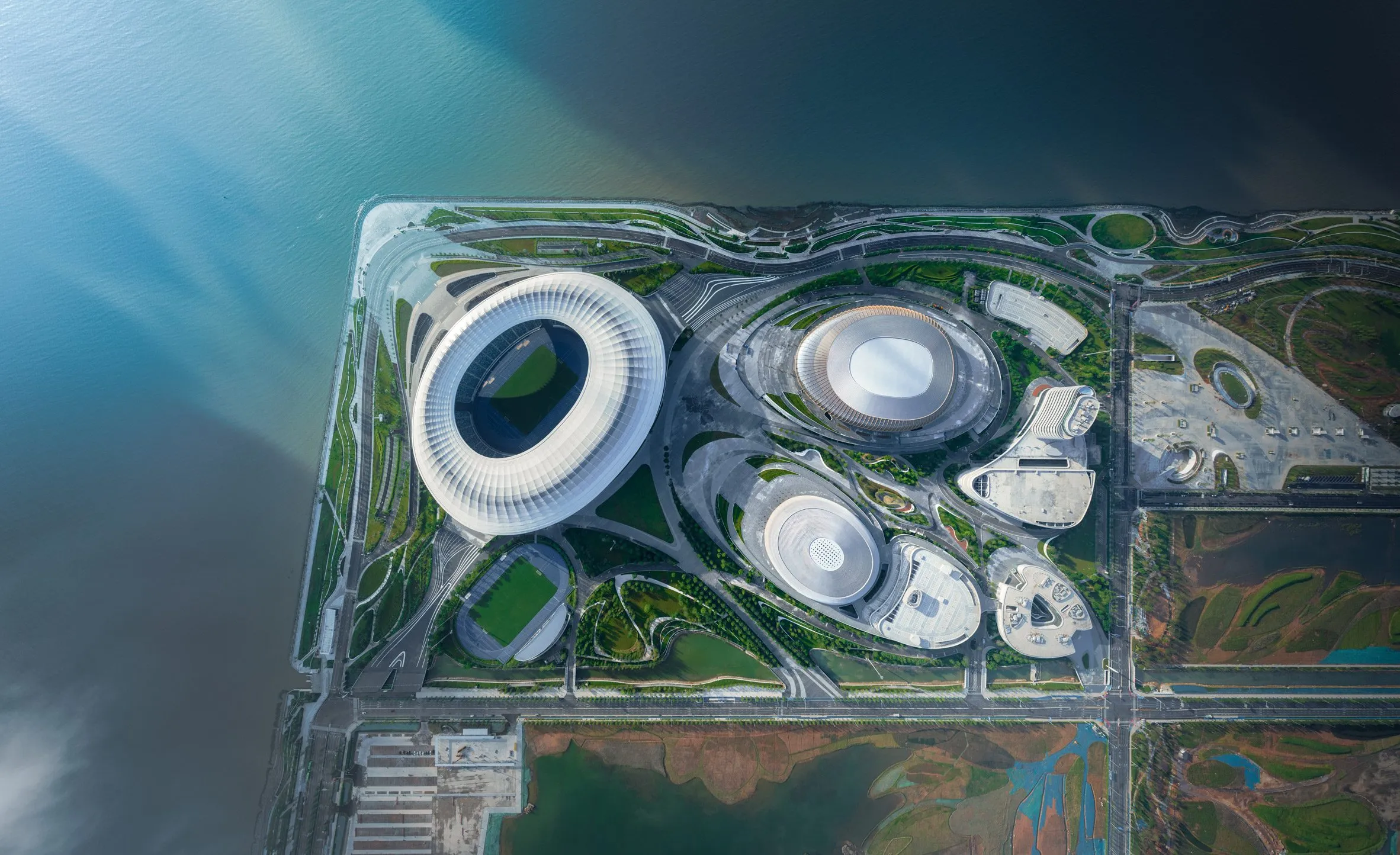 Zaha Hadid Architects (ZHA), Greater Bay Area Sports Center
