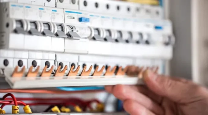 How to Choose the Right Switchgear for a Safe and Efficient Home
