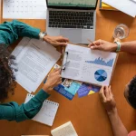 Smart Financial Planning for Freelance Designers and Small Creative Projects