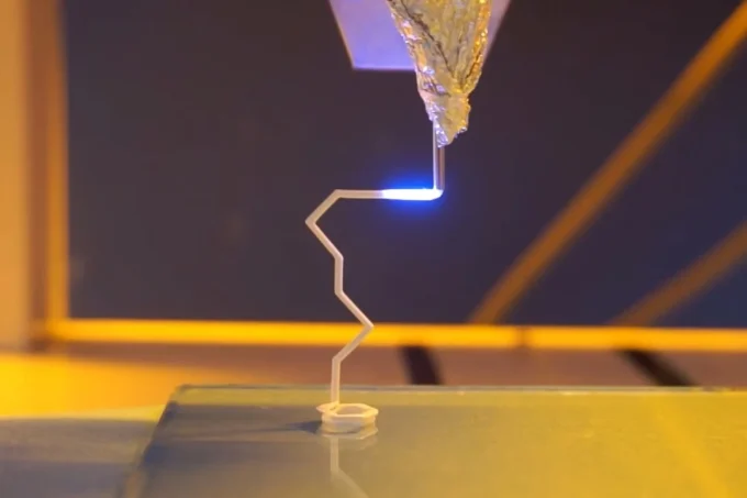 3D Printing Ceramics Support-Free Method