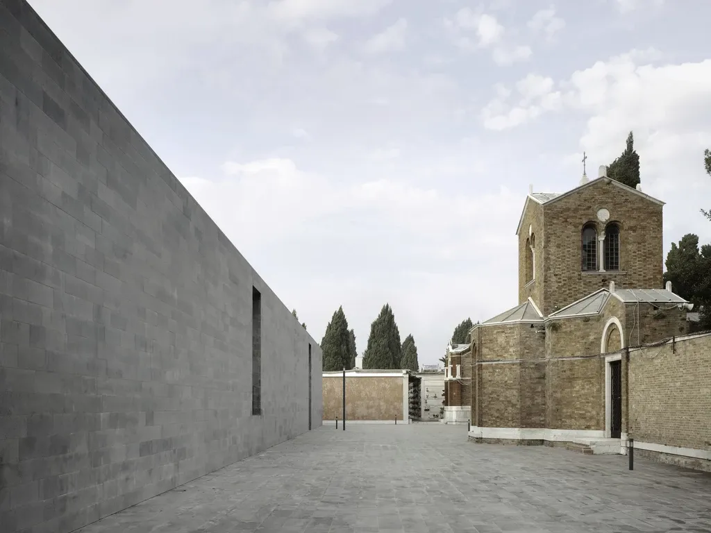 Design a Space for Meditation in an Enchanting Marble Quarry with Yacademy Spiritual Architecture Course