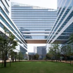 Snohetta Unveils 'Thailand's Largest Elevated Lawn' at Cloud 11 Creative hub