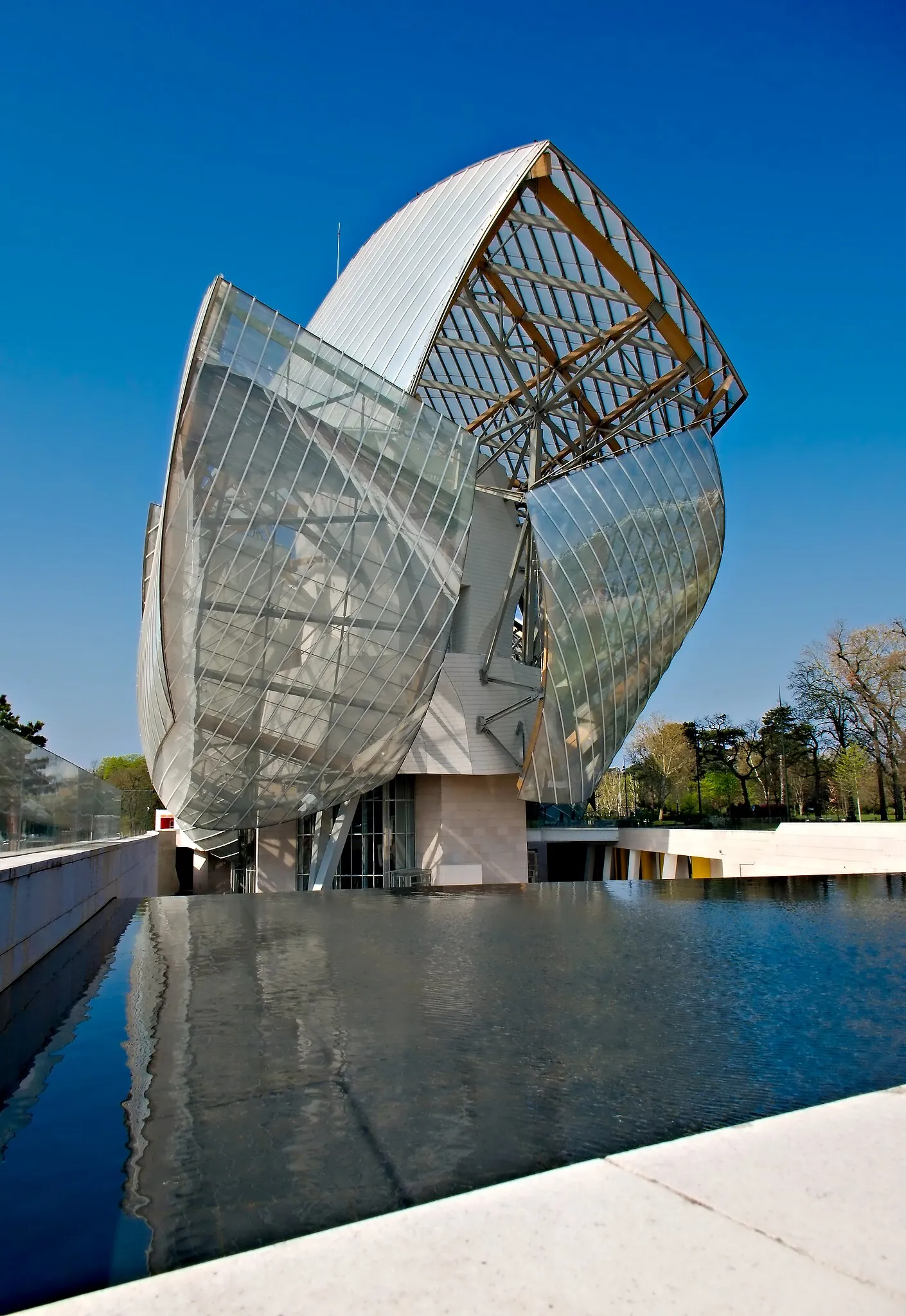 Farewell to Frank Gehry: A Tribute Through 5 Masterworks of Deconstructivist Architecture 10 Frank Gehry, 5 Masterworks of Deconstructivist Architecture