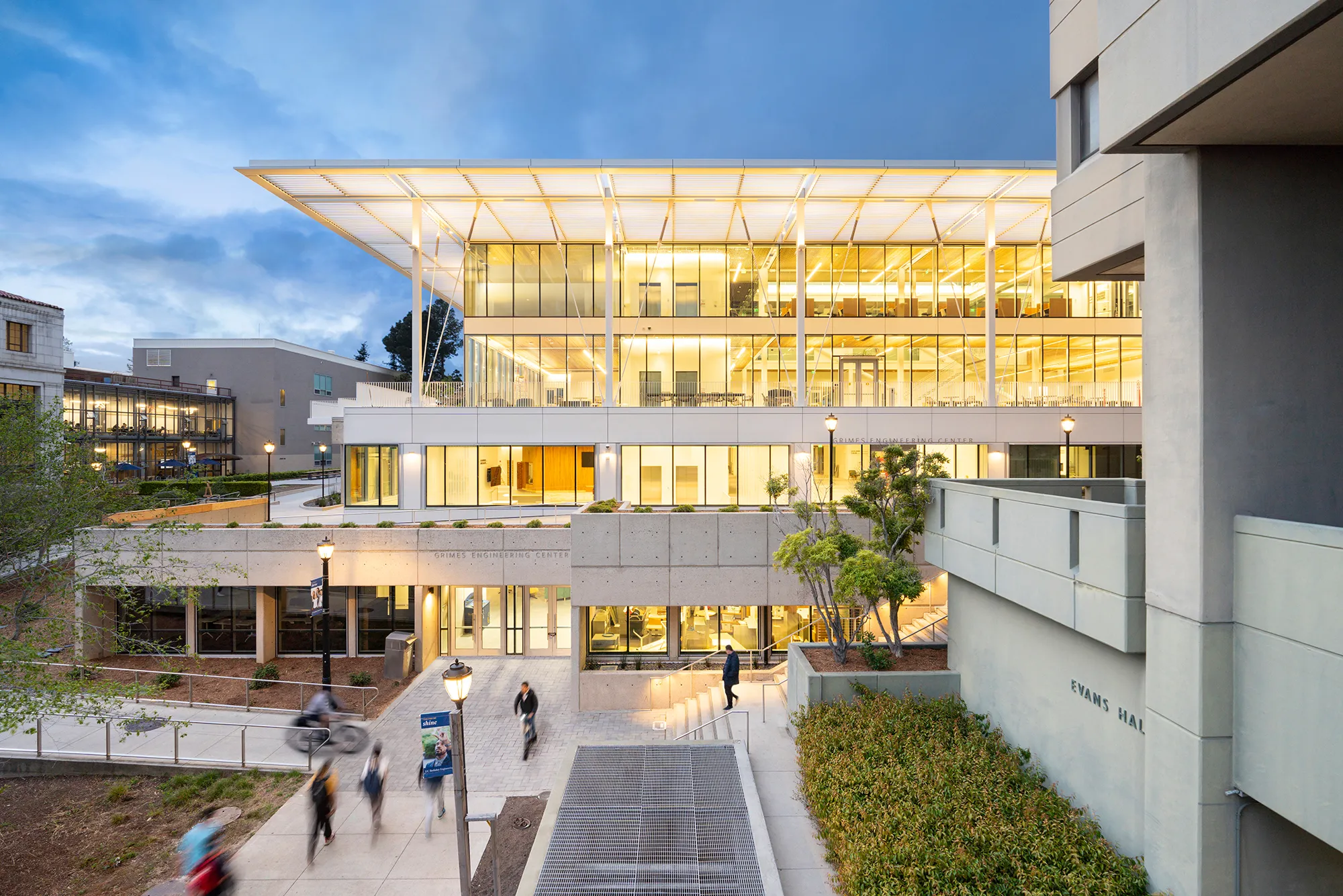 Smart Materials; Sustainable Construction