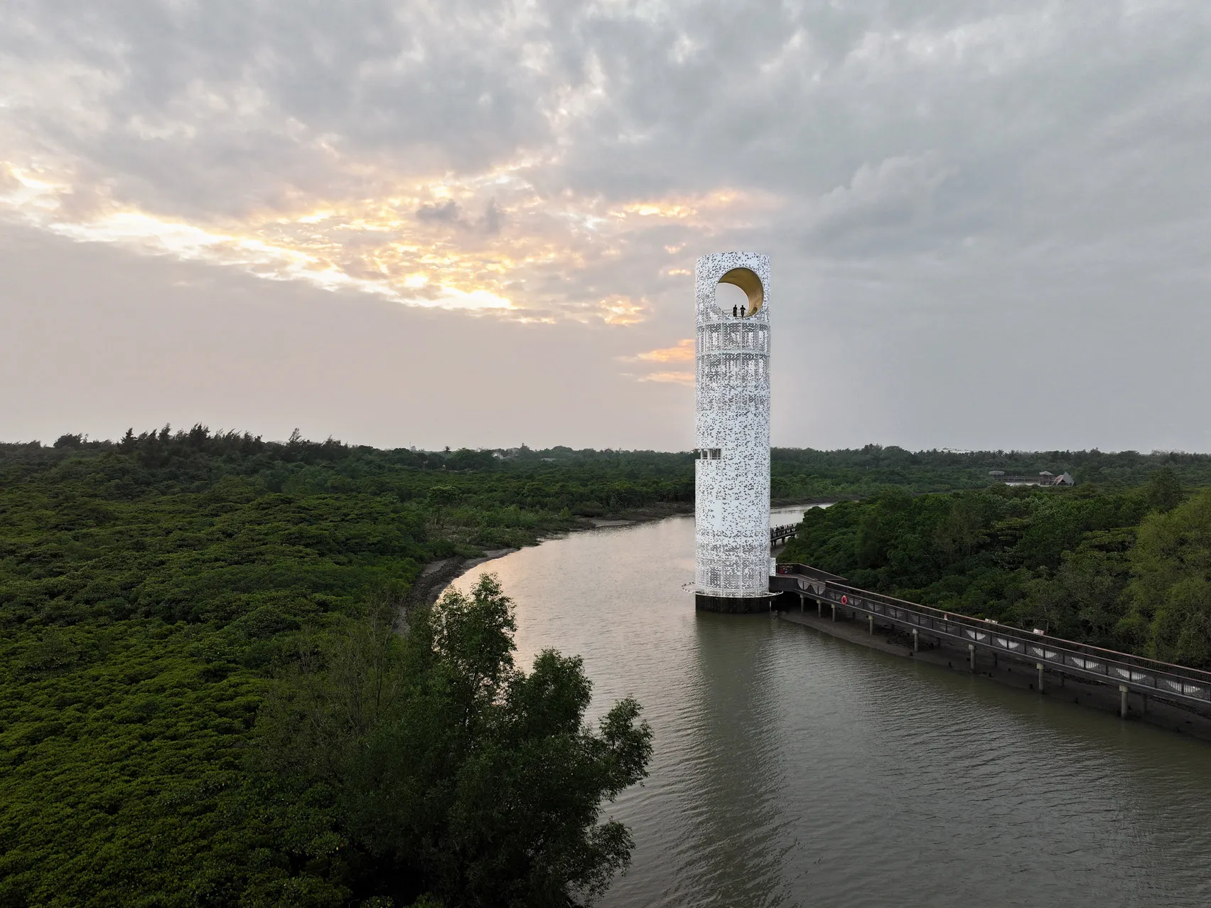 SCUT, Lunar Tower, Hainan’s National Mangrove Reserve