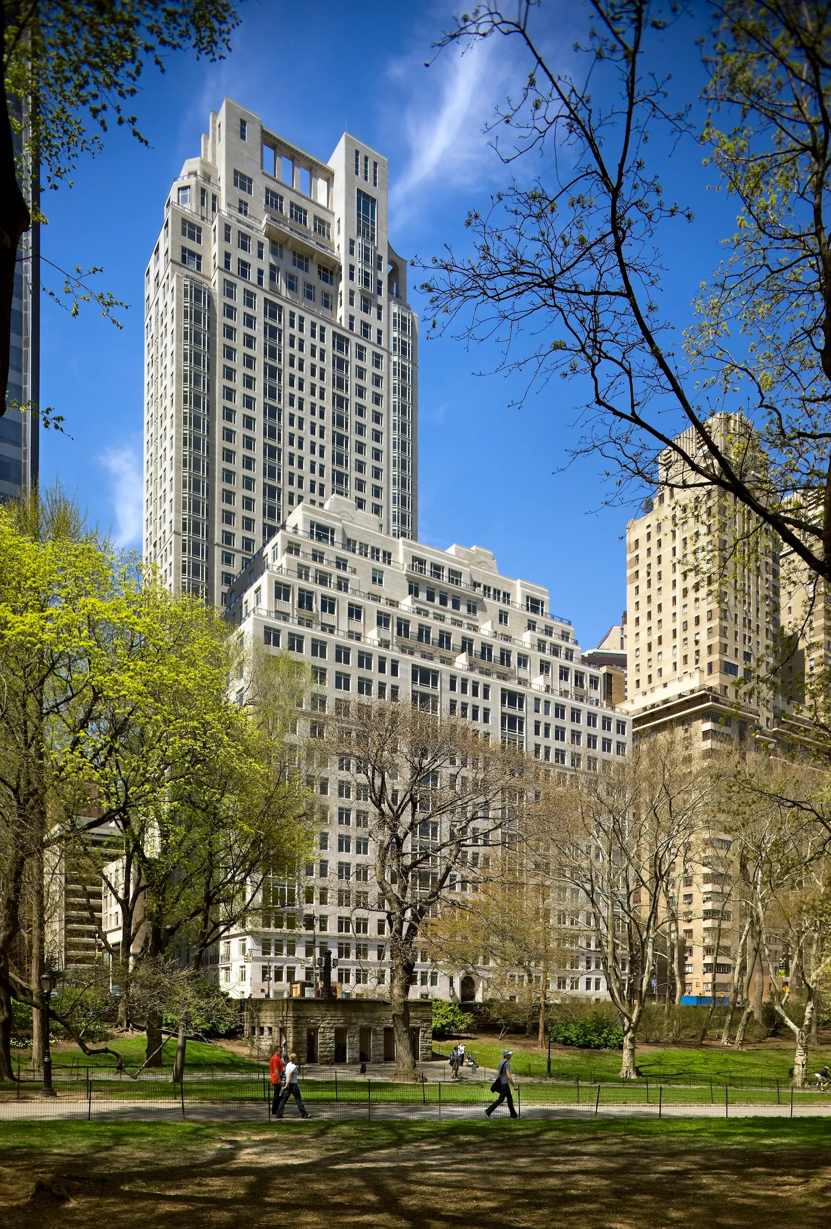 American Architect Robert A.M. Stern Passes Away at Age 86