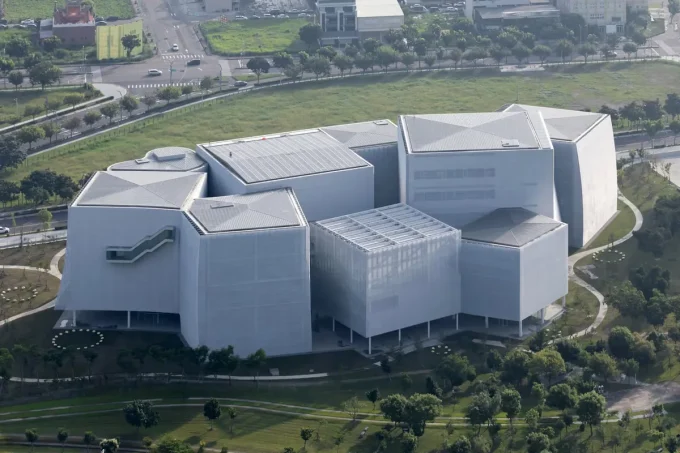 SANAA Opens the Taichung Green Museumbrary in Taiwan