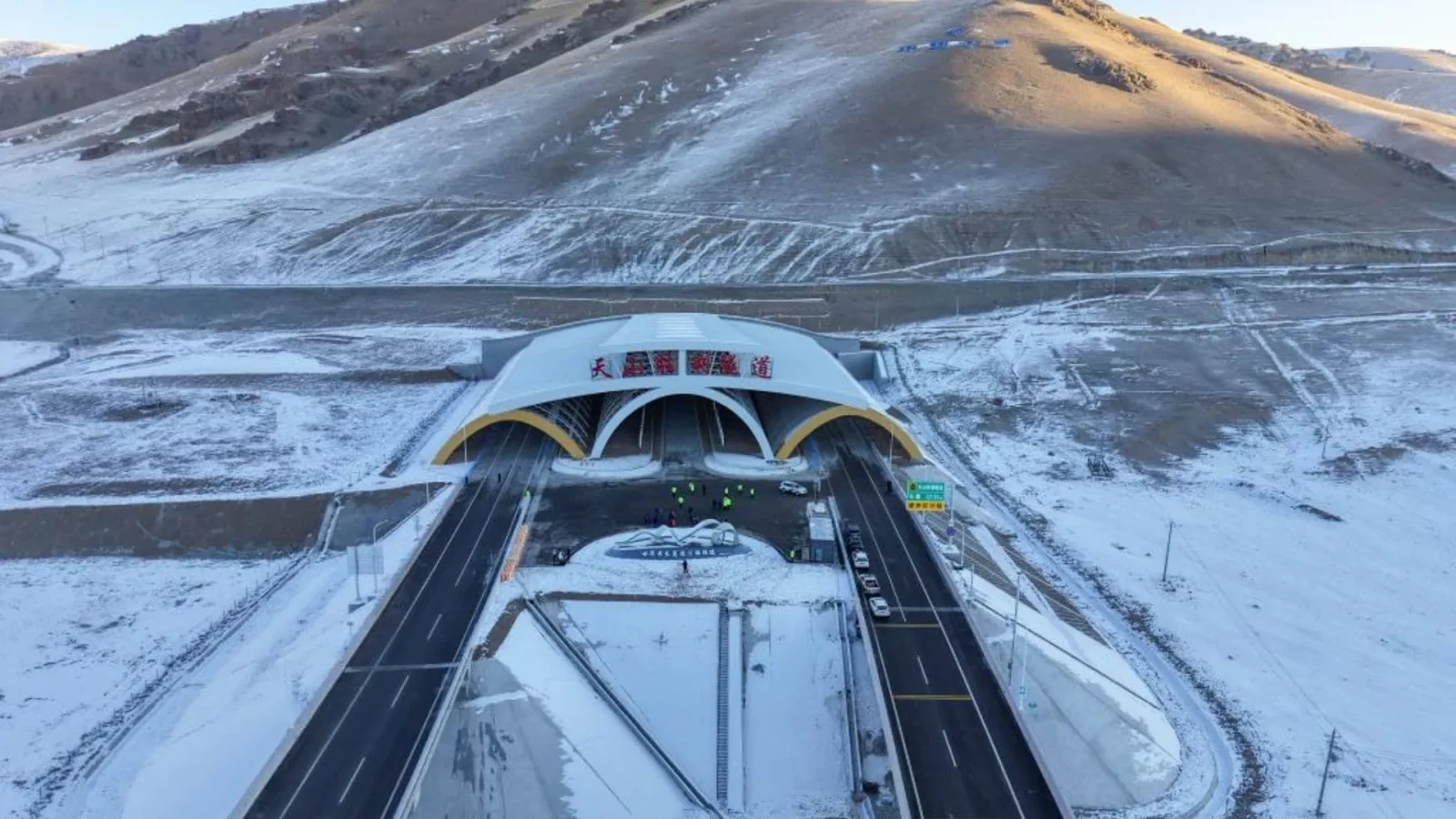 World’s Longest Expressway Tunnel Opens to Traffic in China, Tianshan Shengli Tunnel
