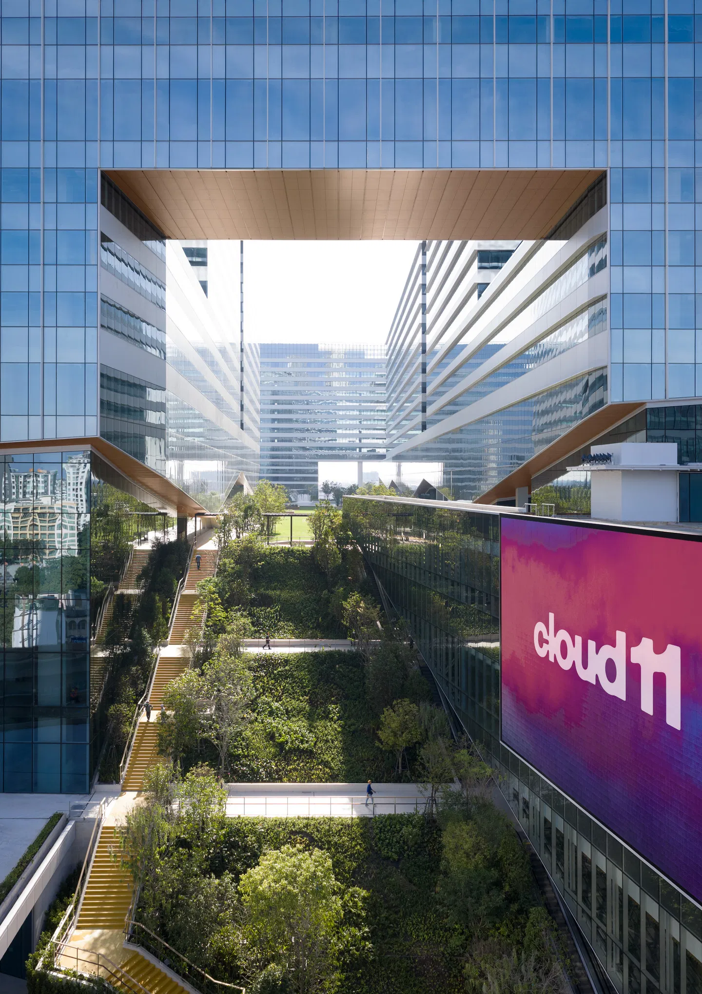 Snøhetta Designs Cloud 11 Creative Park’s “Thailand’s Largest Elevated Lawn”