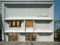 10 Iconic Facade Designs Redefining Luxury Retail Experiences