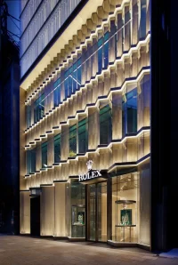 10 Iconic Facade Designs Redefining Luxury Retail Experiences