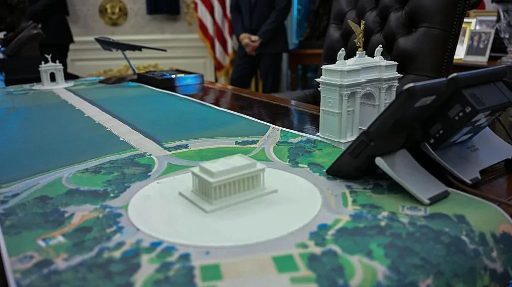 Trump Unveils Vision for Monumental “Triumphal Arch” in Washington 7 Trump Unveils Vision for Monumental “Triumphal Arch” in Washington