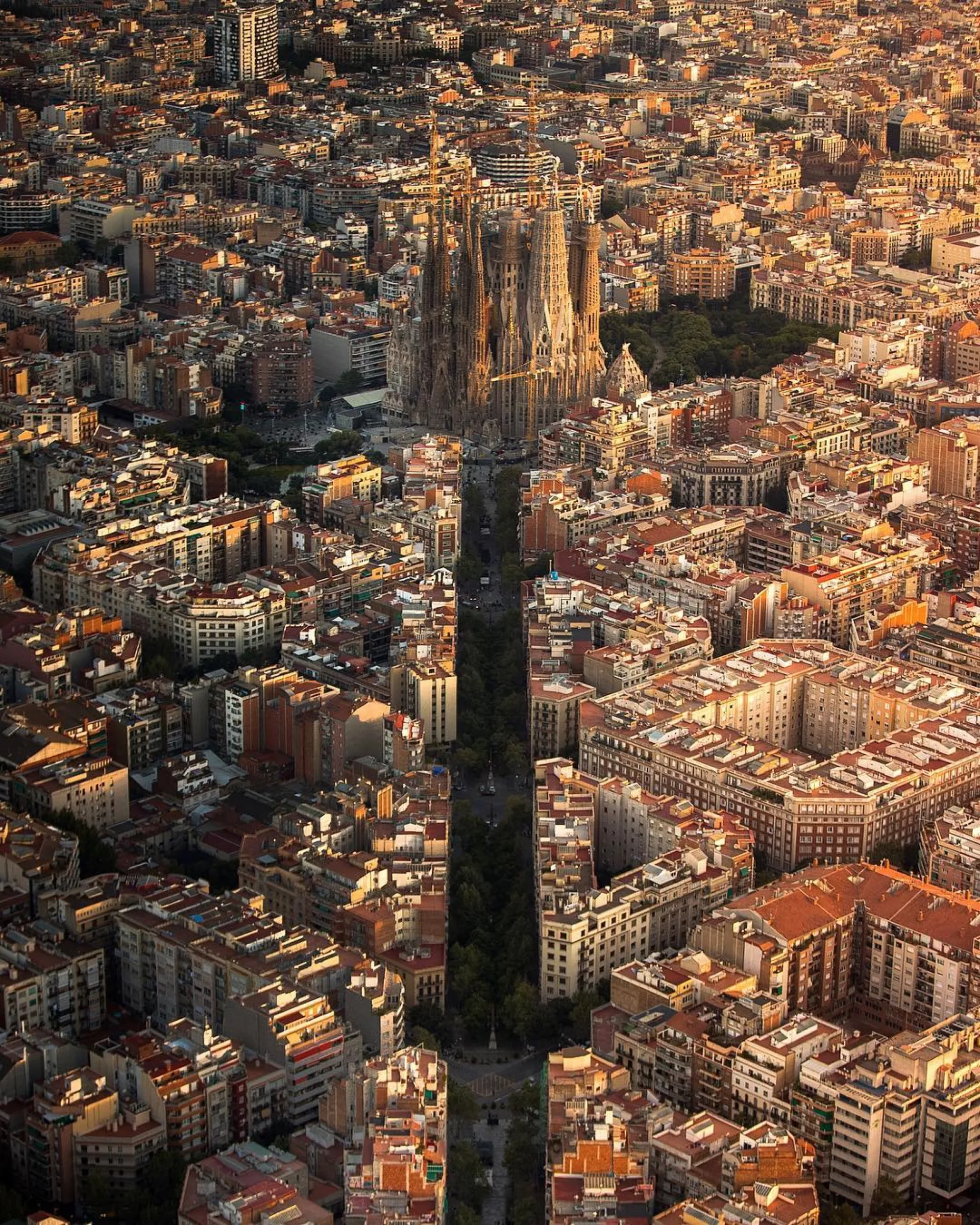 Barcelona 2026: A City Built as the World Architecture Capital 33 Barcelona 2026: A City Built as the World Architecture Capital