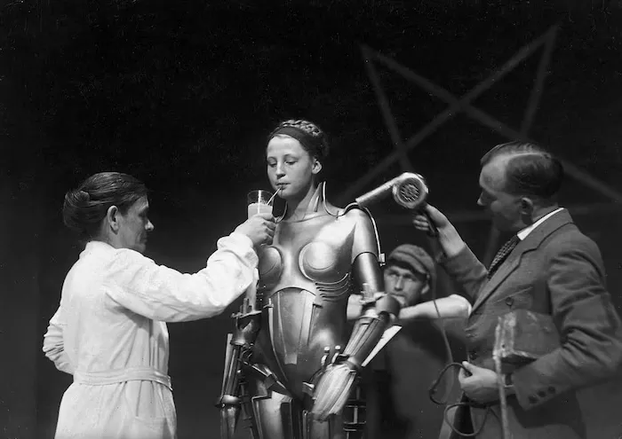 Metropolis (1927) and the World of 2026: How Fritz Lang Imagined the Future of Cities 16 Metropolis (1927) and the World of 2026