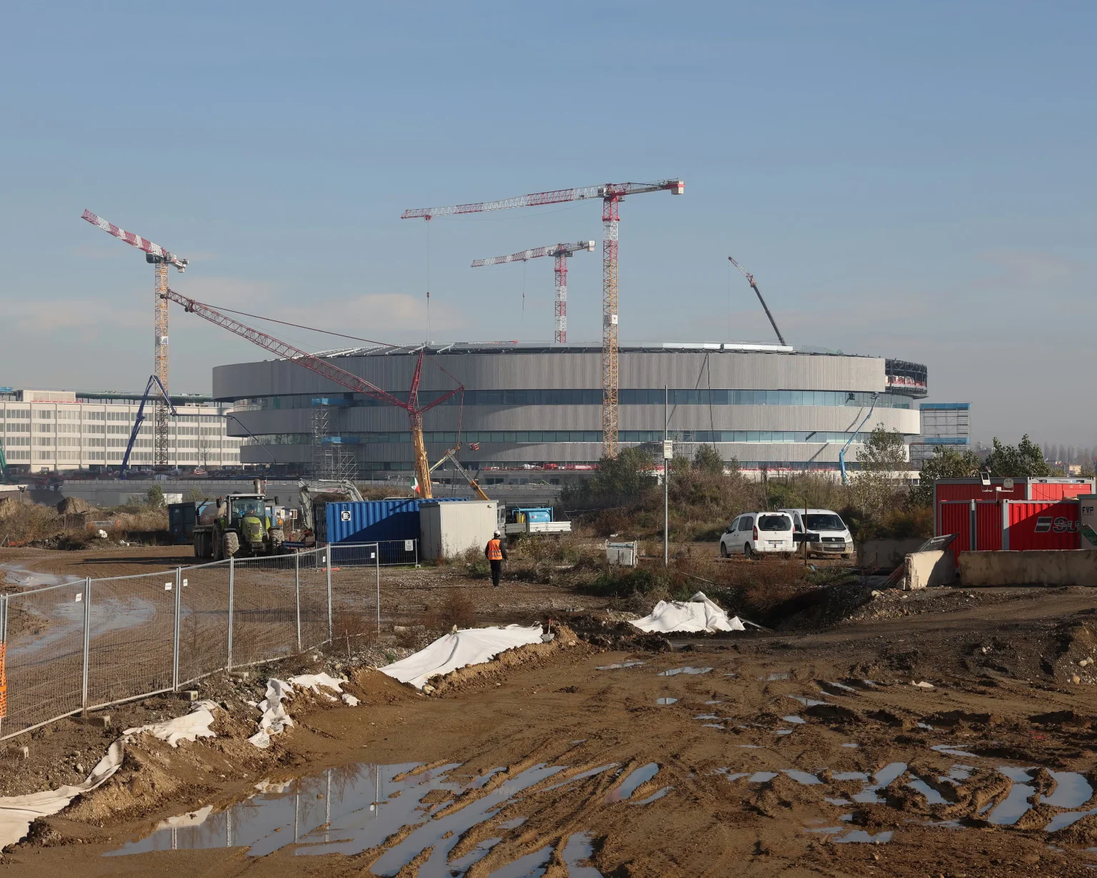 Olympic Ice Hockey Arena Delays Raise Concerns Ahead of Milan-Cortina 2026 Winter Games