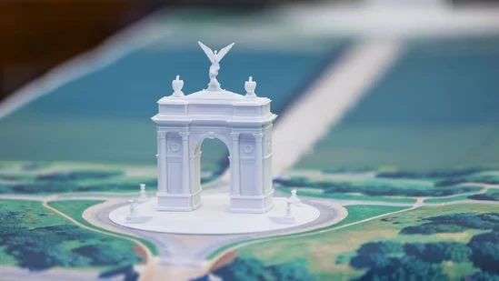 Trump Unveils Vision for Monumental “Triumphal Arch” in Washington 6 Trump Unveils Vision for Monumental “Triumphal Arch” in Washington