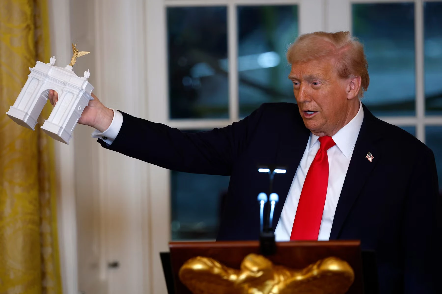 Trump Unveils Vision for Monumental “Triumphal Arch” in Washington 5 Trump Unveils Vision for Monumental “Triumphal Arch” in Washington