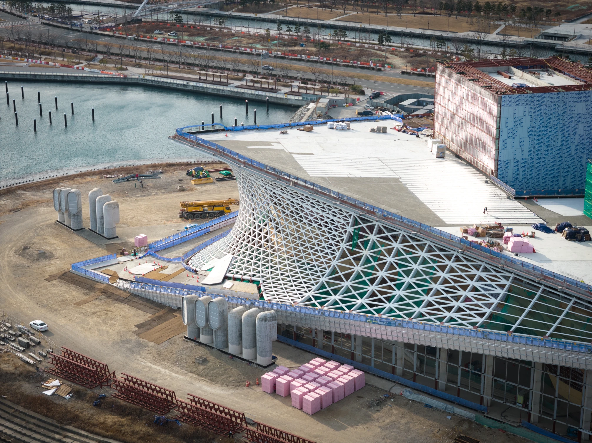 Snøhetta, Busan Opera House