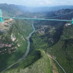 World’s Highest Bridge Opens Before Chinese New Year