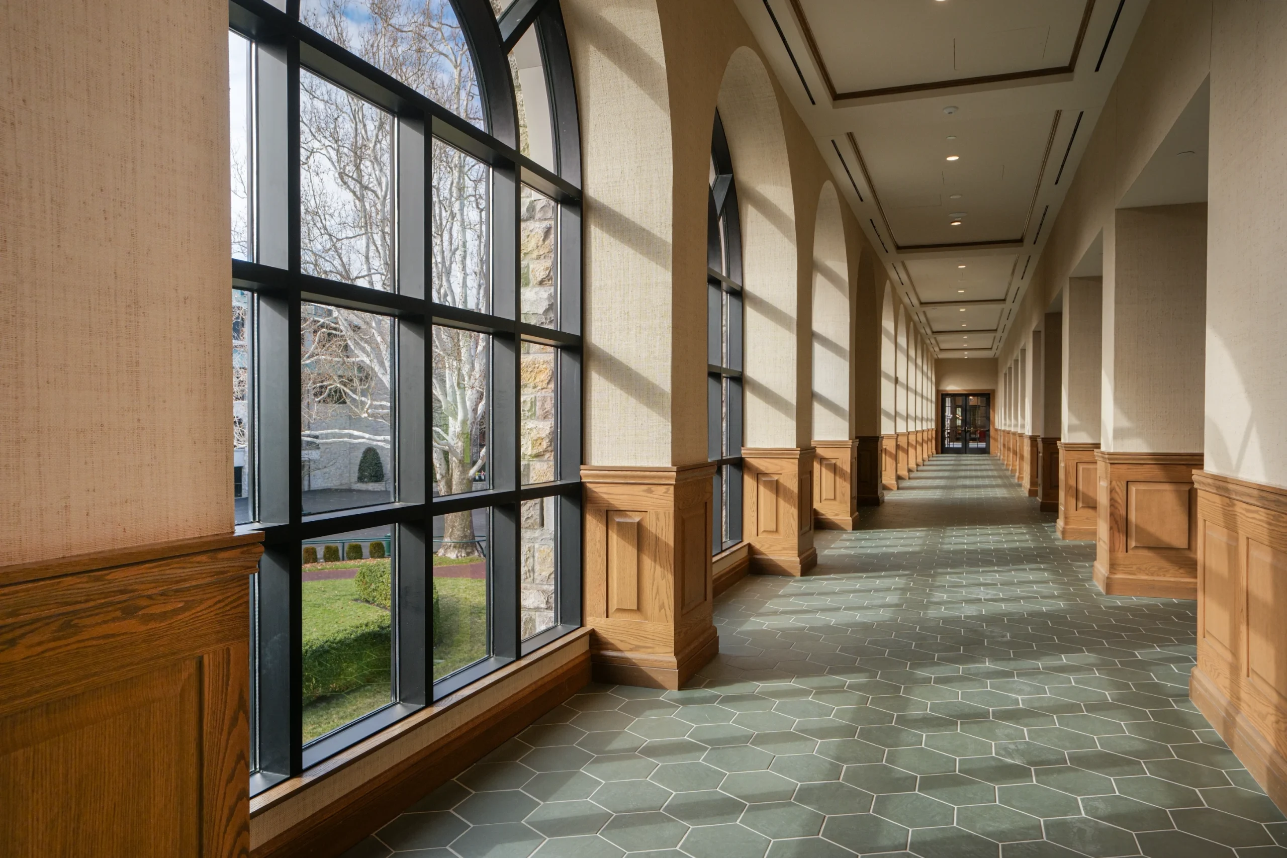 Populous Designs a Modern Paddock Building for America’s Historic Racetrack 12 Keeneland Introduces New Paddock Building Hospitality Spaces for 2026 Spring Meet