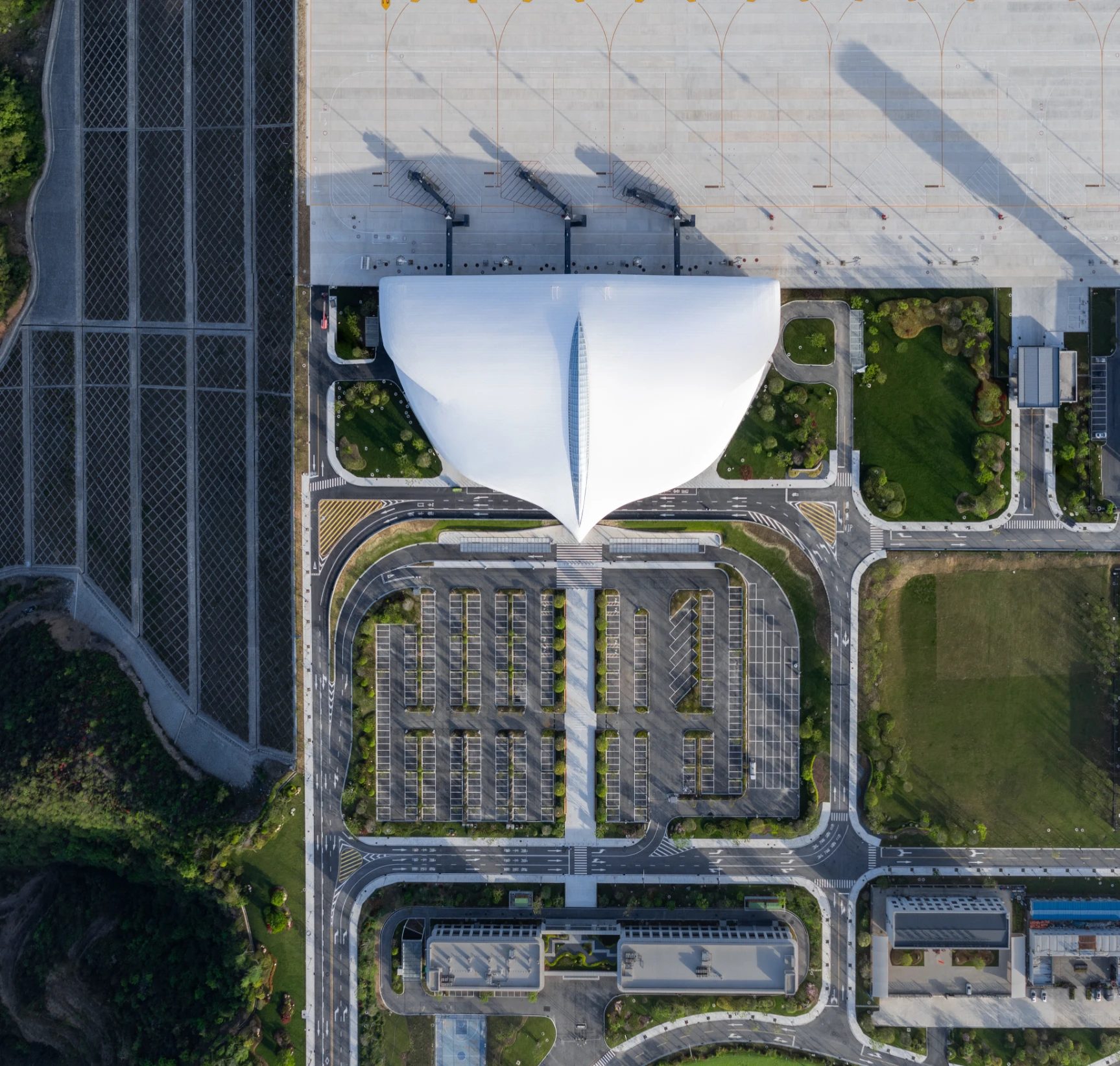 MAD Completes Lishui Airport In Zhejiang After 17 Years Of Development 7 MAD’s Lishui Airport Takes Shape in China’s Mountain Valley