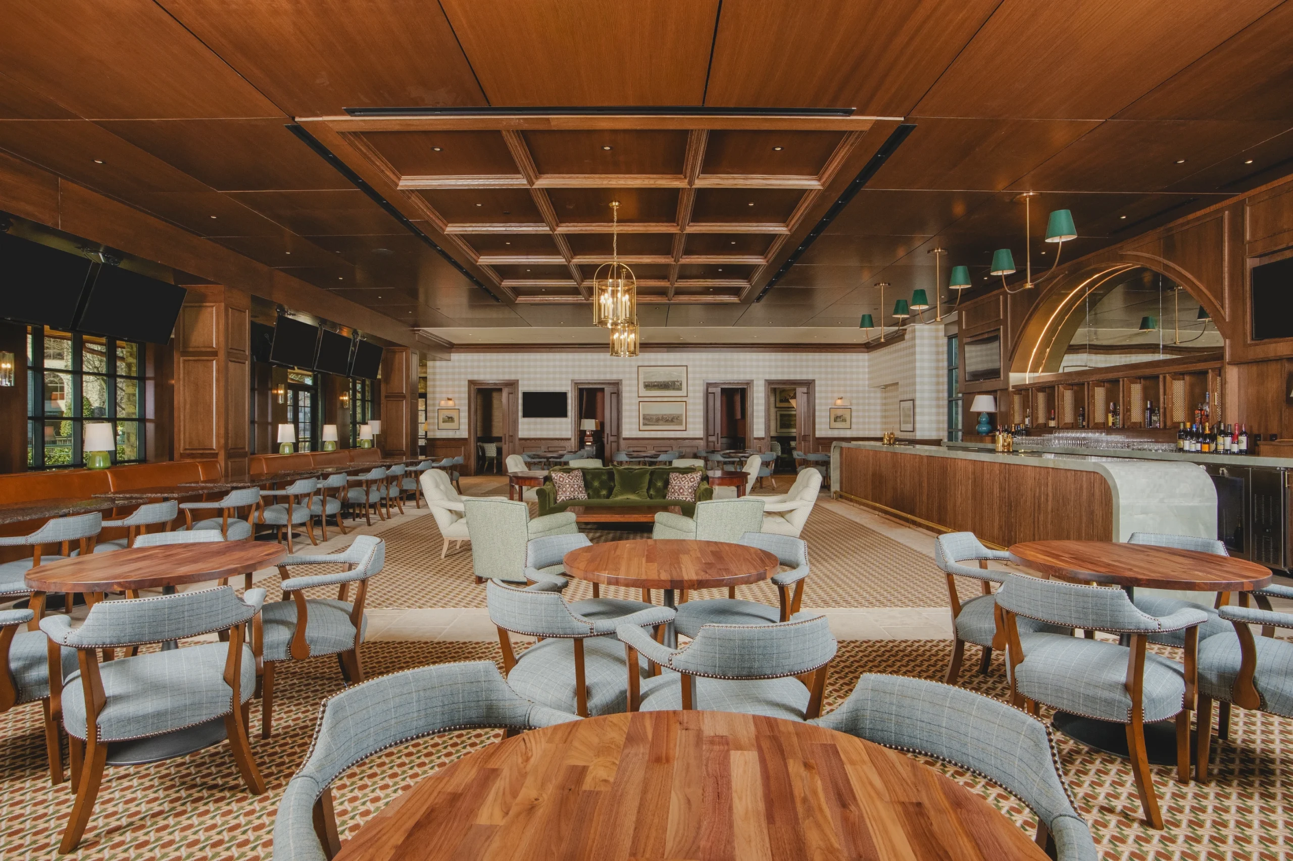 Populous Designs a Modern Paddock Building for America’s Historic Racetrack 10 Keeneland Introduces New Paddock Building Hospitality Spaces for 2026 Spring Meet