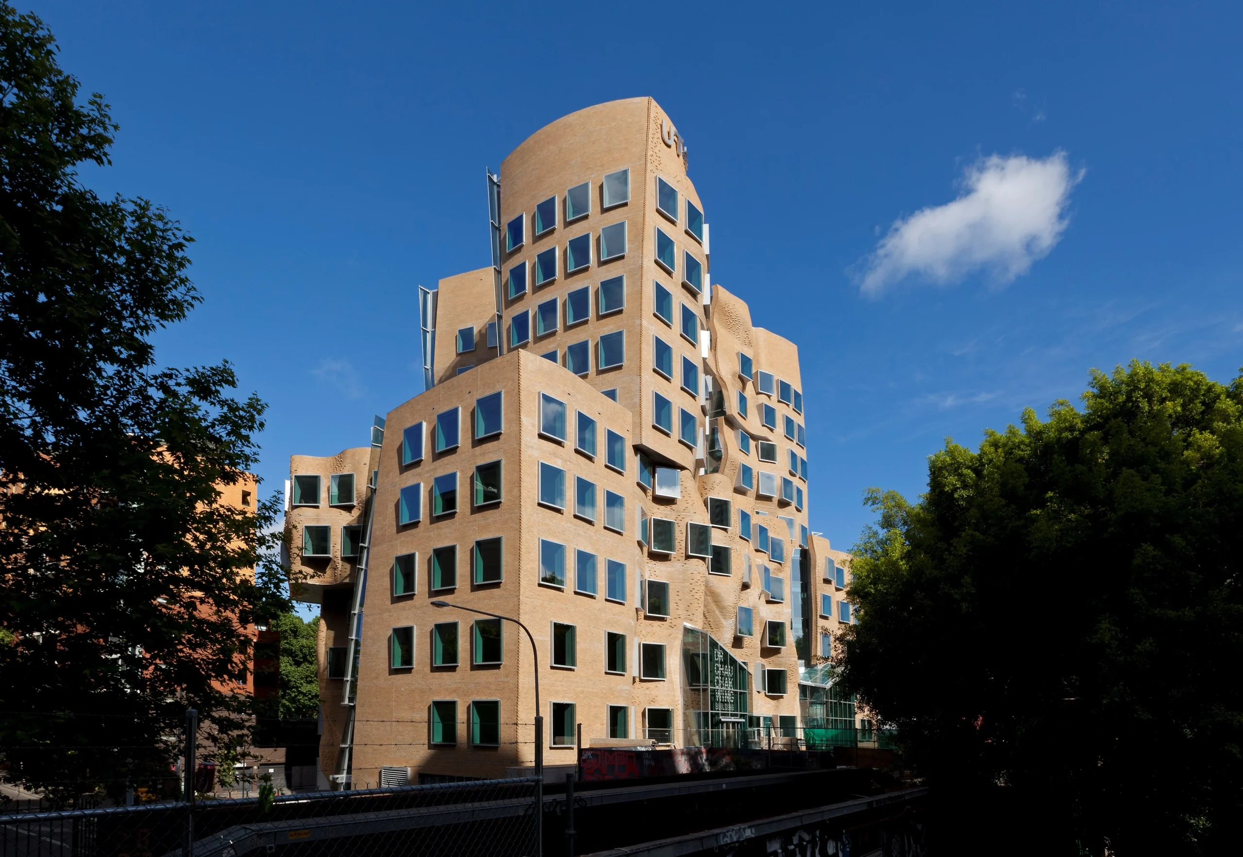 10 Universities with Strange Architecture 9 Most Unusual Universities