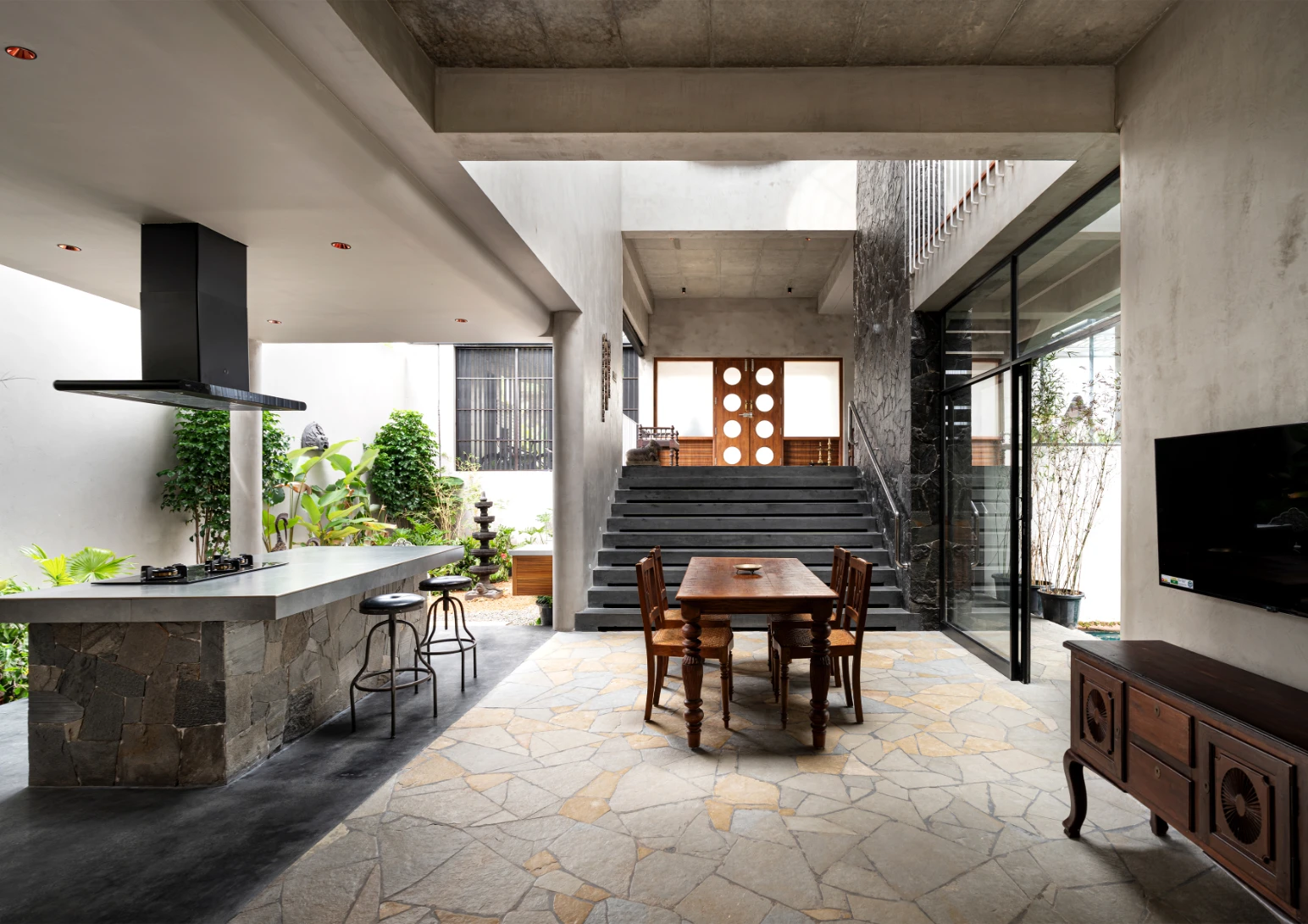 Tropibox House in Kochi Turns Home into a Sensory Retreat 5 Tropibox House in Kochi by Tropical Architecture Bureau