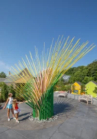 Chorus Ventus by NEON, A Plant-Inspired Installation Blooms at Lauritzen Gardens