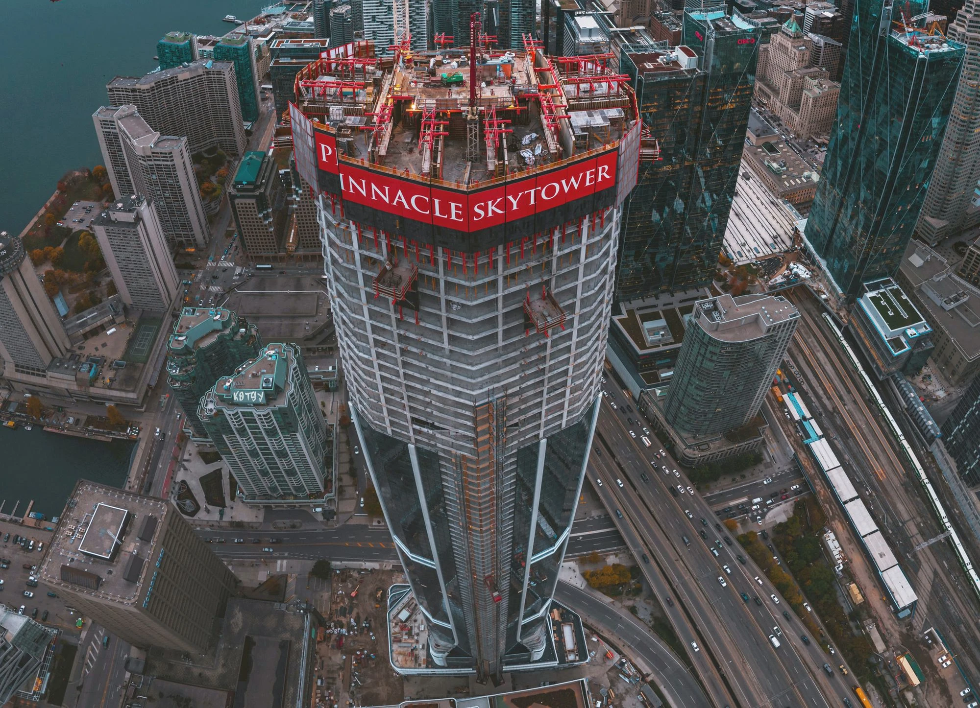 SkyTower at Pinnacle One Yonge, Toronto, Hariri Pontarini Architects