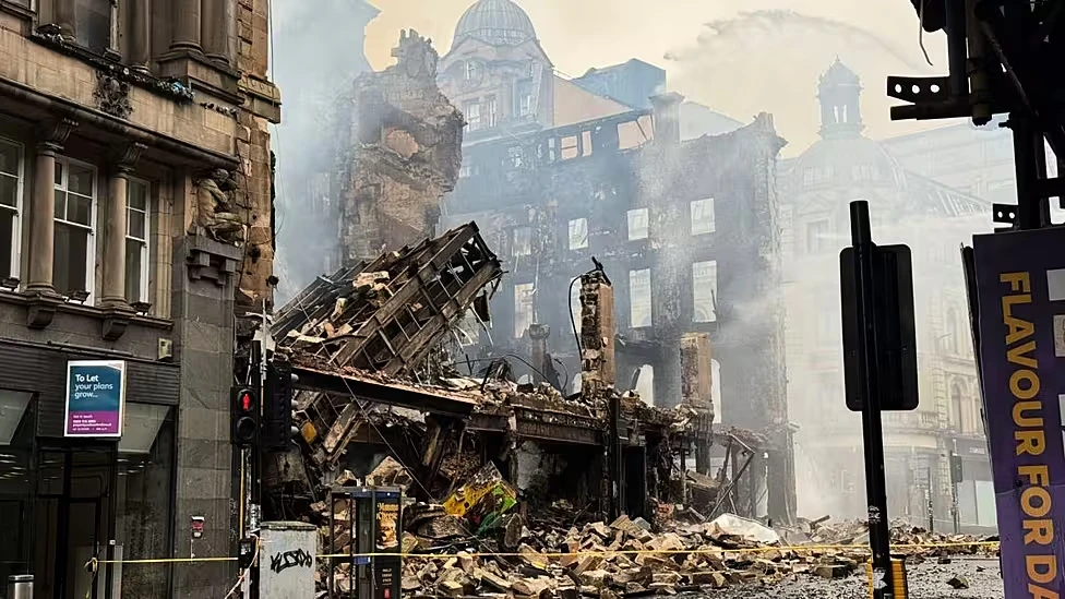 Glasgow City Centre Fire Damages 175-Year-Old Victorian Structure 5 Glasgow City Centre Fire Damages 175-Year-Old Victorian Structure