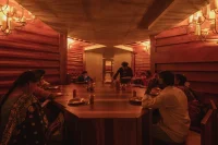 PETTI Restaurant by Wallmakers