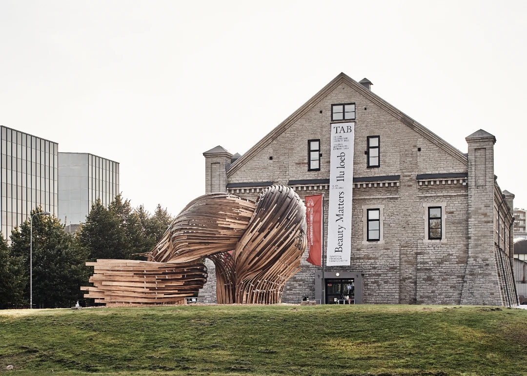 Parametric Pavilion Design: From Concept to Fabrication 8 Parametric Pavilion Design: From Concept to Fabrication