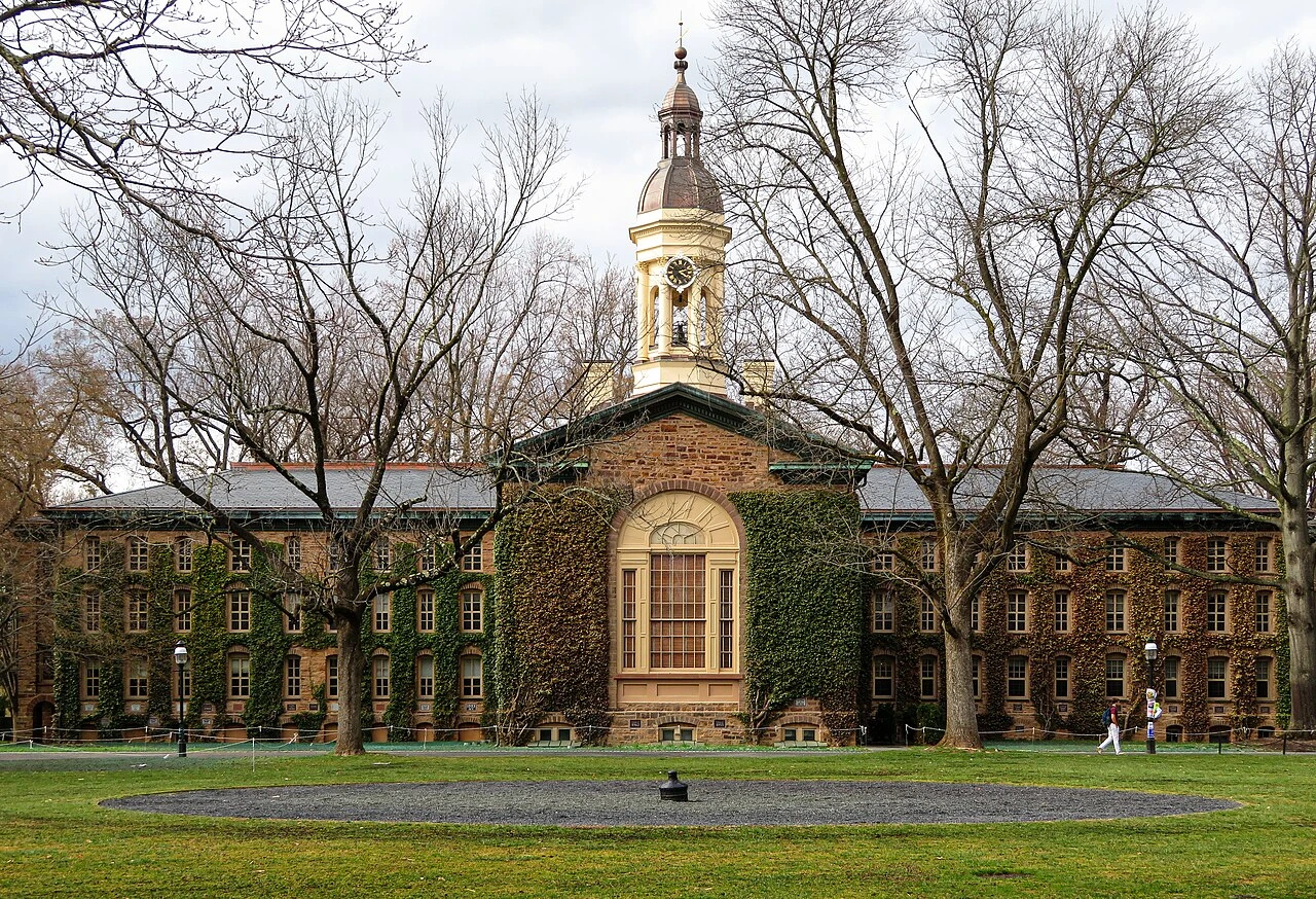 10 Stunning University Campuses