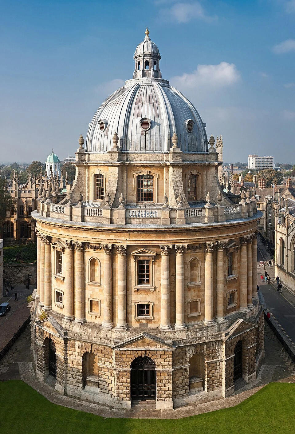 10 Stunning University Campuses That Define Academia Through Architecture and Design 12 10 Stunning University Campuses
