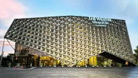 Metaguise Unveils MetaHive - A one-of-a-kind parametric elevation technology at the Whiteland Westin Residences Experience Centre