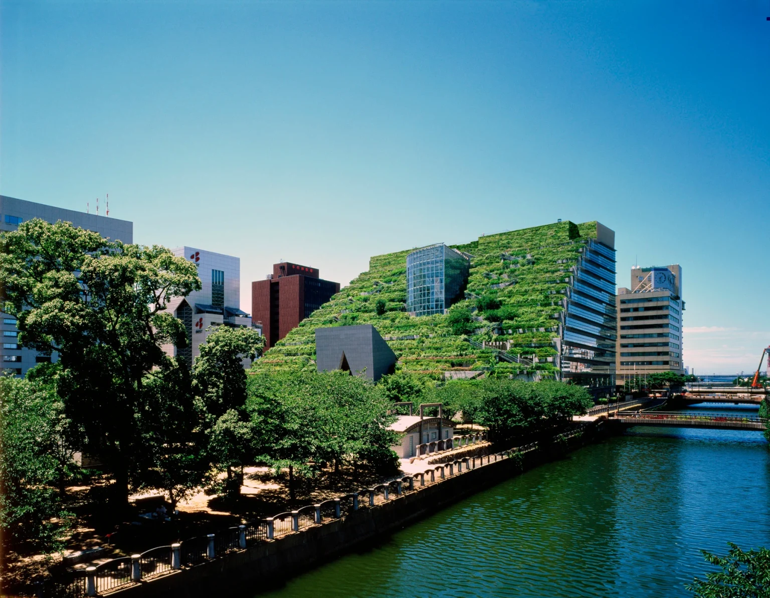 Can Sustainable Architecture truly be Economical, Durable, Adaptable, and Timeless?