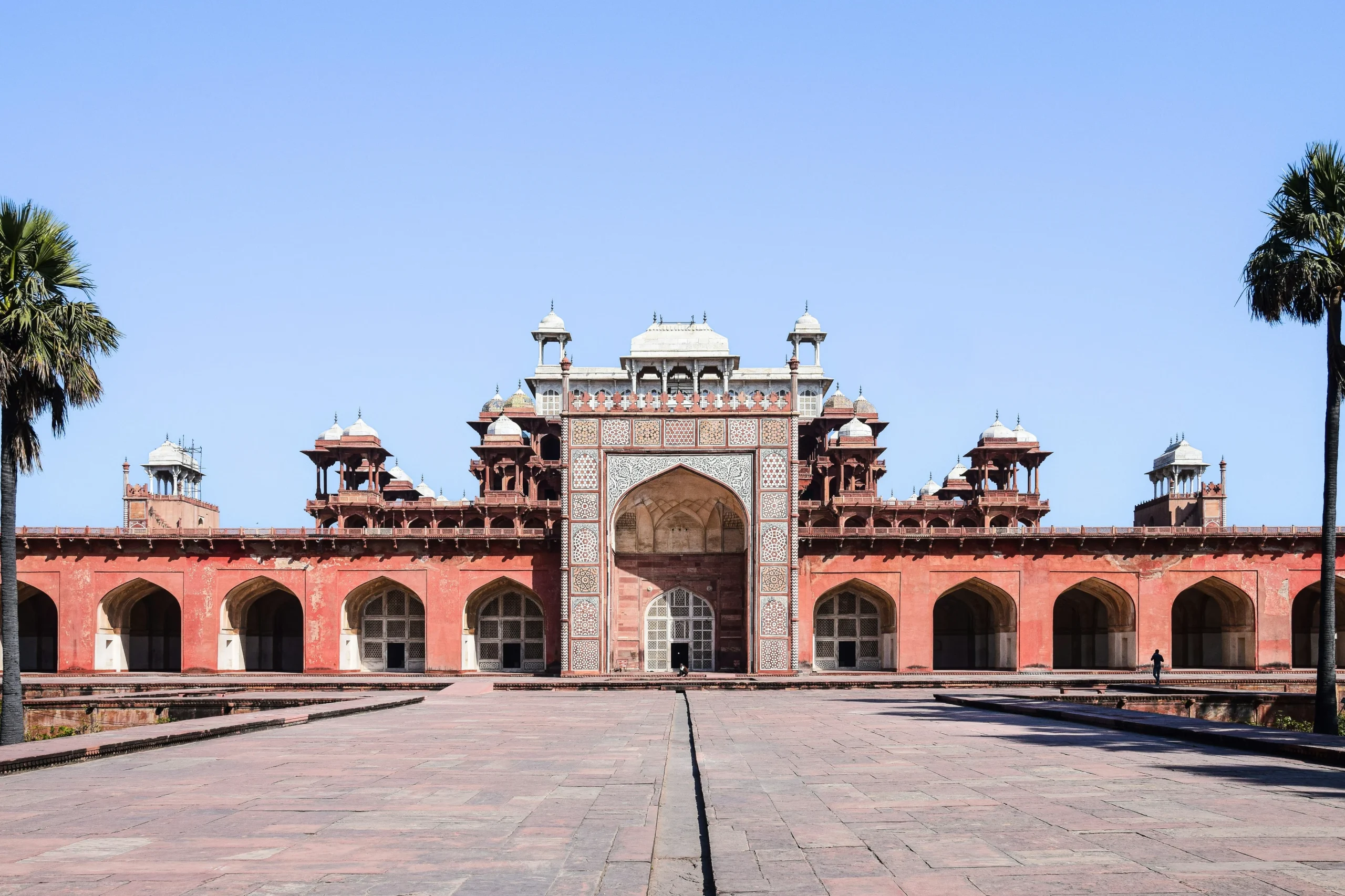 Agra’s Architectural Identity Revealed Through 8 Historic Landmarks
