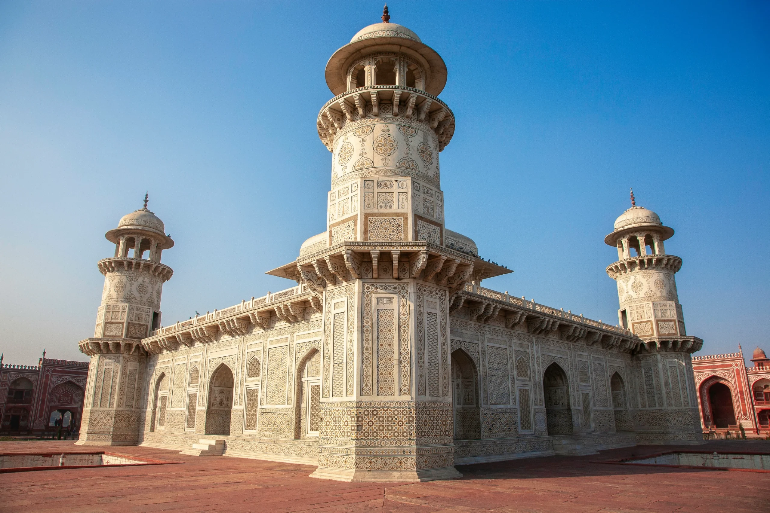 Agra’s Architectural Identity Revealed Through 8 Historic Landmarks