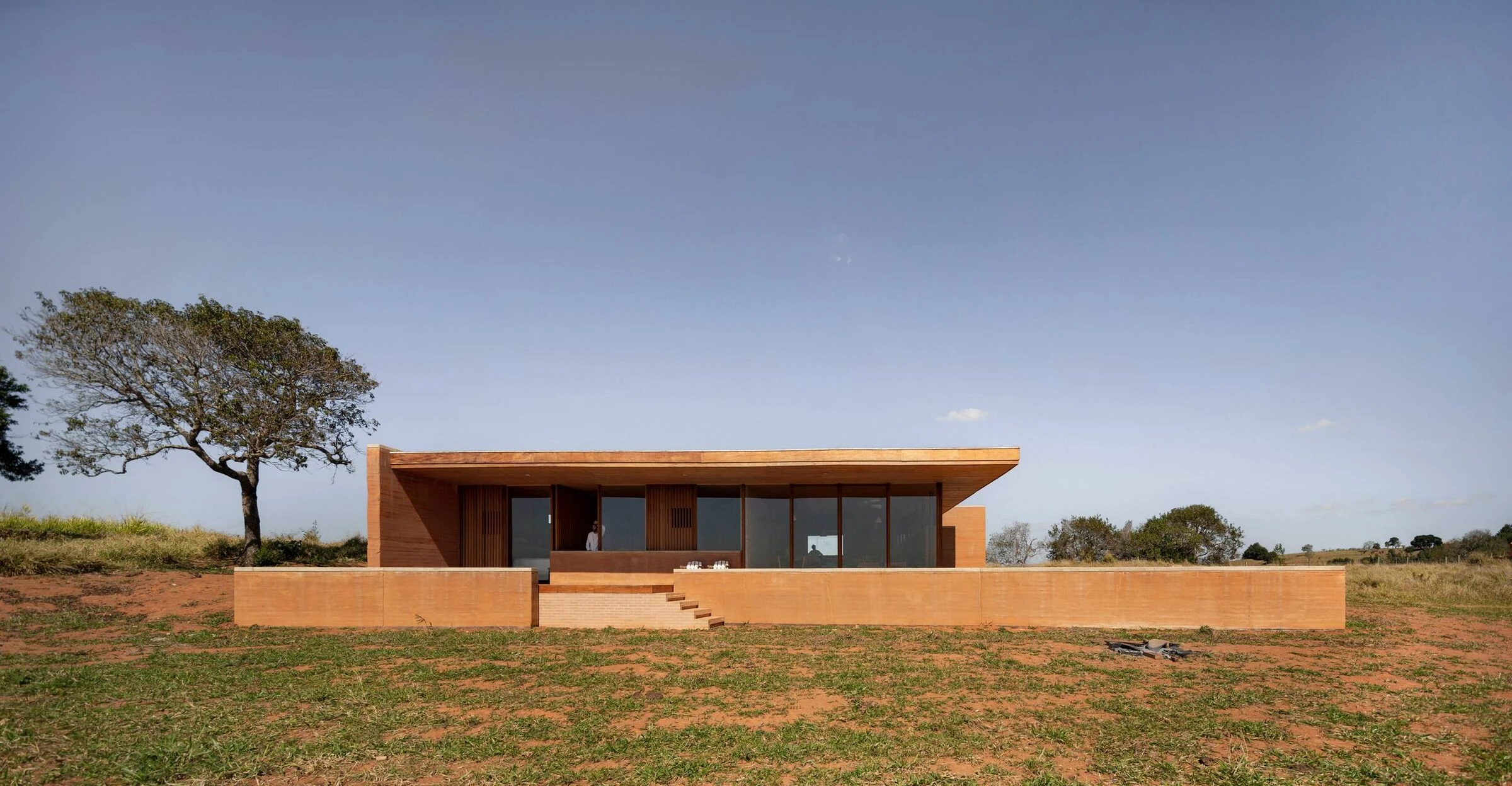 10 Rammed Earth Houses That Feel Surprisingly Modern 8 Rammed Earth Houses