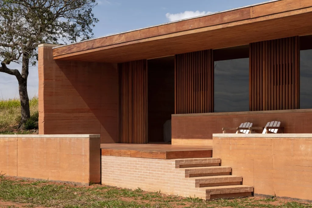 10 Rammed Earth Houses That Feel Surprisingly Modern 9 10 Rammed Earth Houses That Feel Surprisingly Modern
