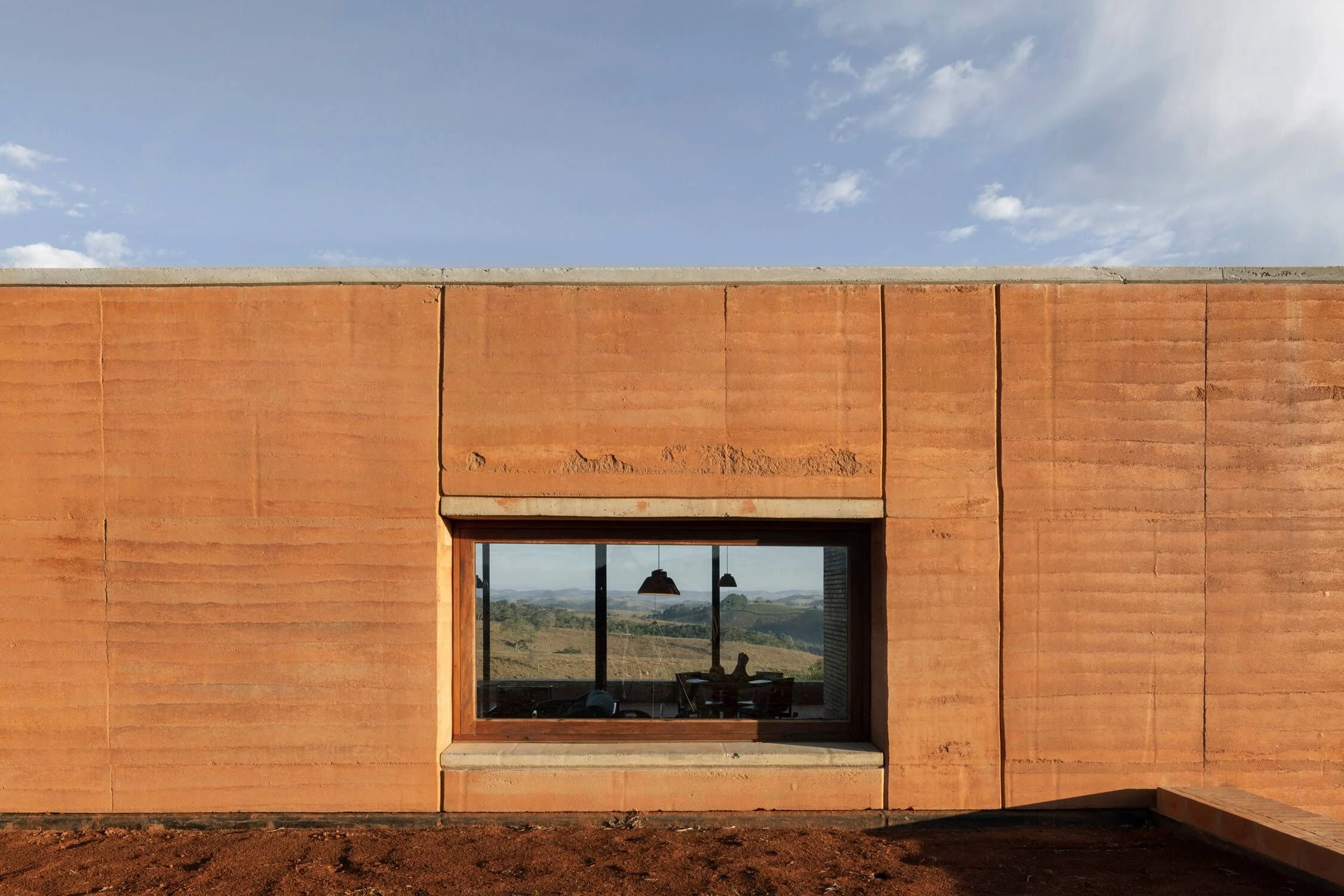 10 Rammed Earth Houses That Feel Surprisingly Modern 10 10 Rammed Earth Houses That Feel Surprisingly Modern