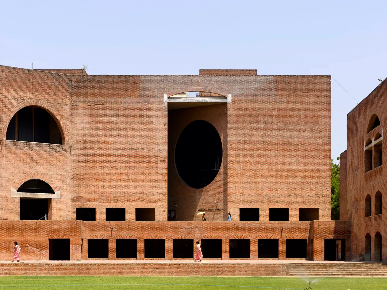 Using Brick as a Sustainable Building Material in Contemporary Architecture 6 Using Brick as a Sustainable Building Material in Contemporary Architecture