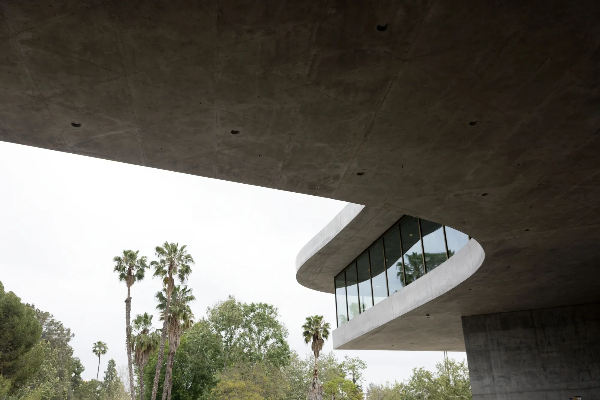 LACMA's David Geffen Galleries in Los Angeles Reshape the Museum as a Continuous Elevated Space 6 LACMA's David Geffen Galleries in Los Angeles